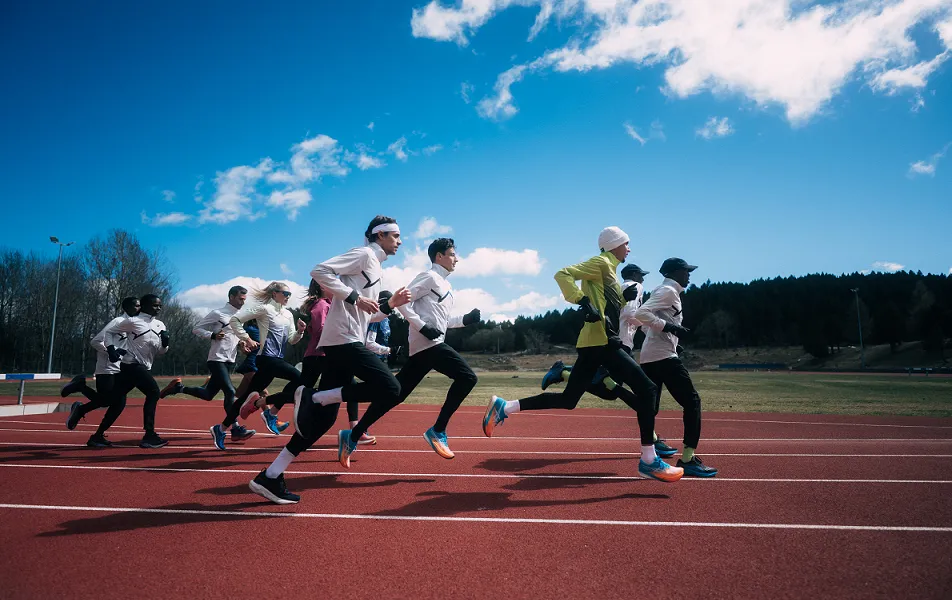 Entraînement sur piste d'athlétisme à Font-Romeu