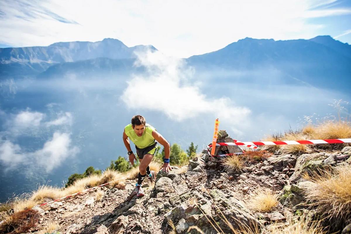 Dénivelé en trail : comment gérer les montées sans se mettre dans le rouge ?