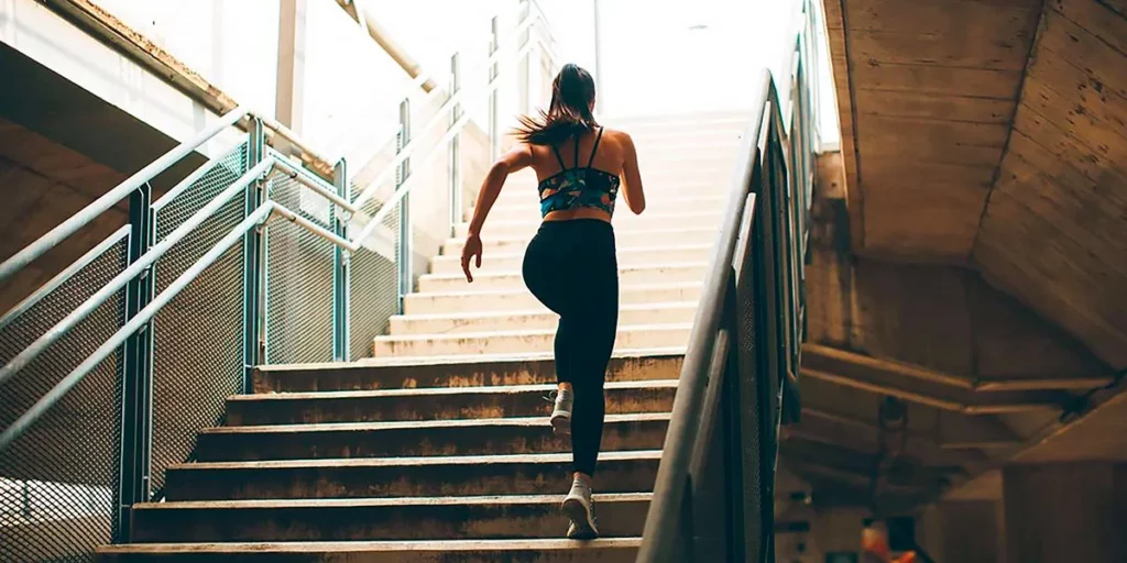 Exercice en escalier pour augmenter sa cadence et ses ppm durablement.