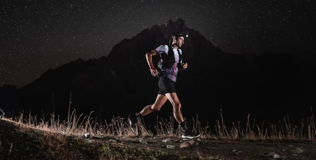 Gérer la nuit en ultra-trail : le guide complet pour bien s&rsquo;y préparer