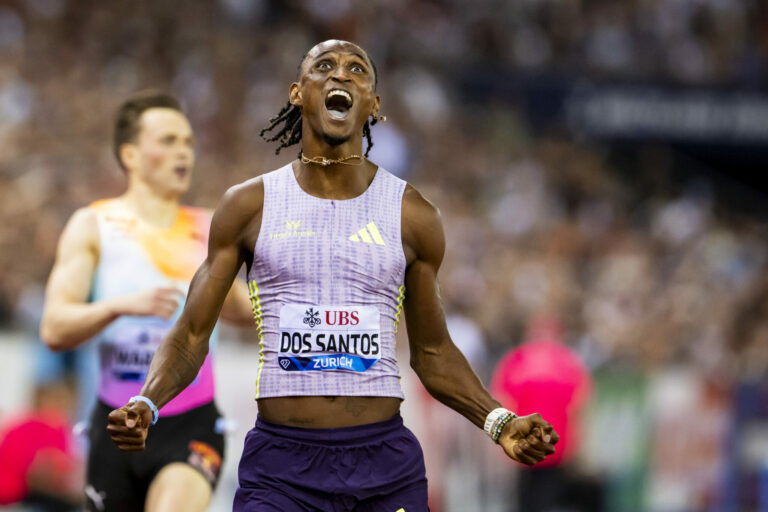 Alison dos Santos bat le record du monde du 400 m haies en 45&rsquo;80 »