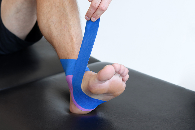 Traitements de bandage doux de la fasciite plantaire