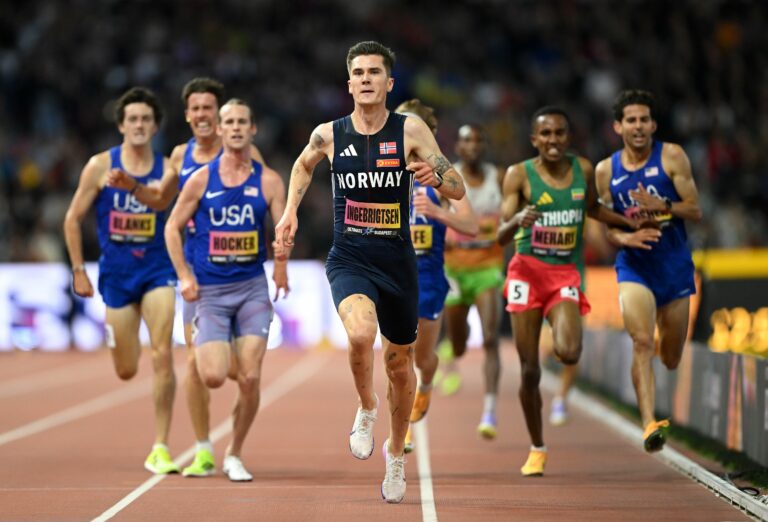 Jakob Ingebrigtsen remporte le 5 000 m de Budapest en 12 min 59 s 24